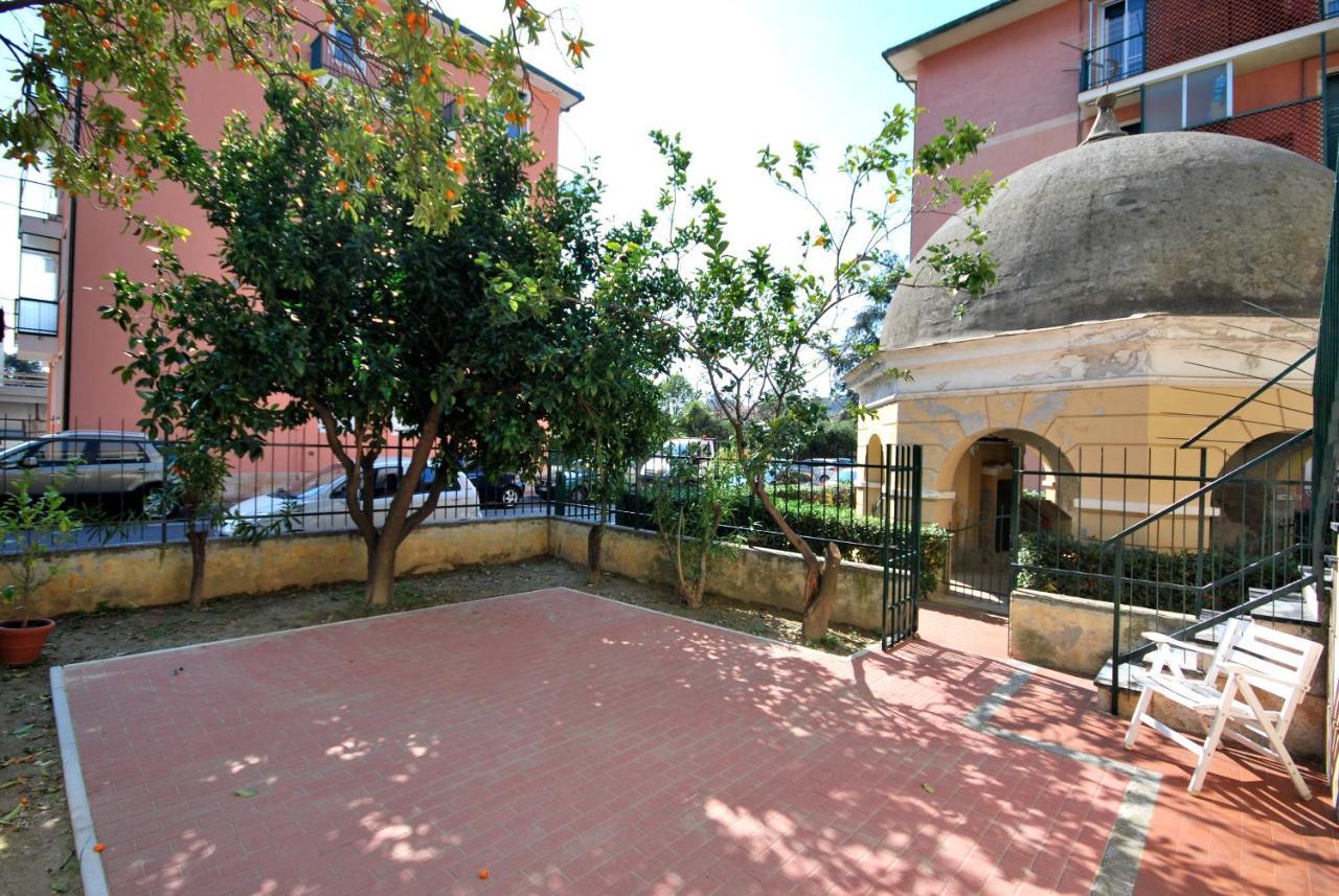 Appartamenti Con Giardino E Posto Auto Per Famiglie Finale Ligure Exterior photo