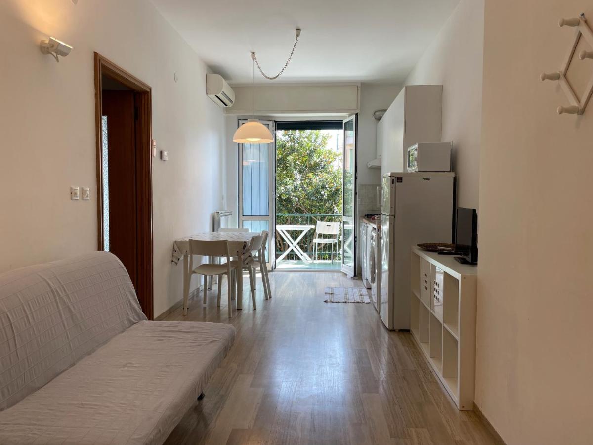 Appartamenti Con Giardino E Posto Auto Per Famiglie Finale Ligure Exterior photo